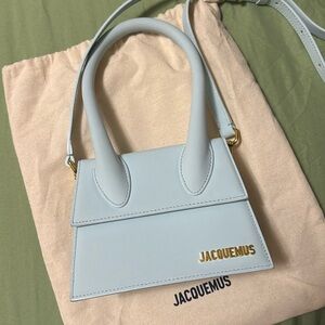 Jacquemus Le Chiquito Moyen Bag